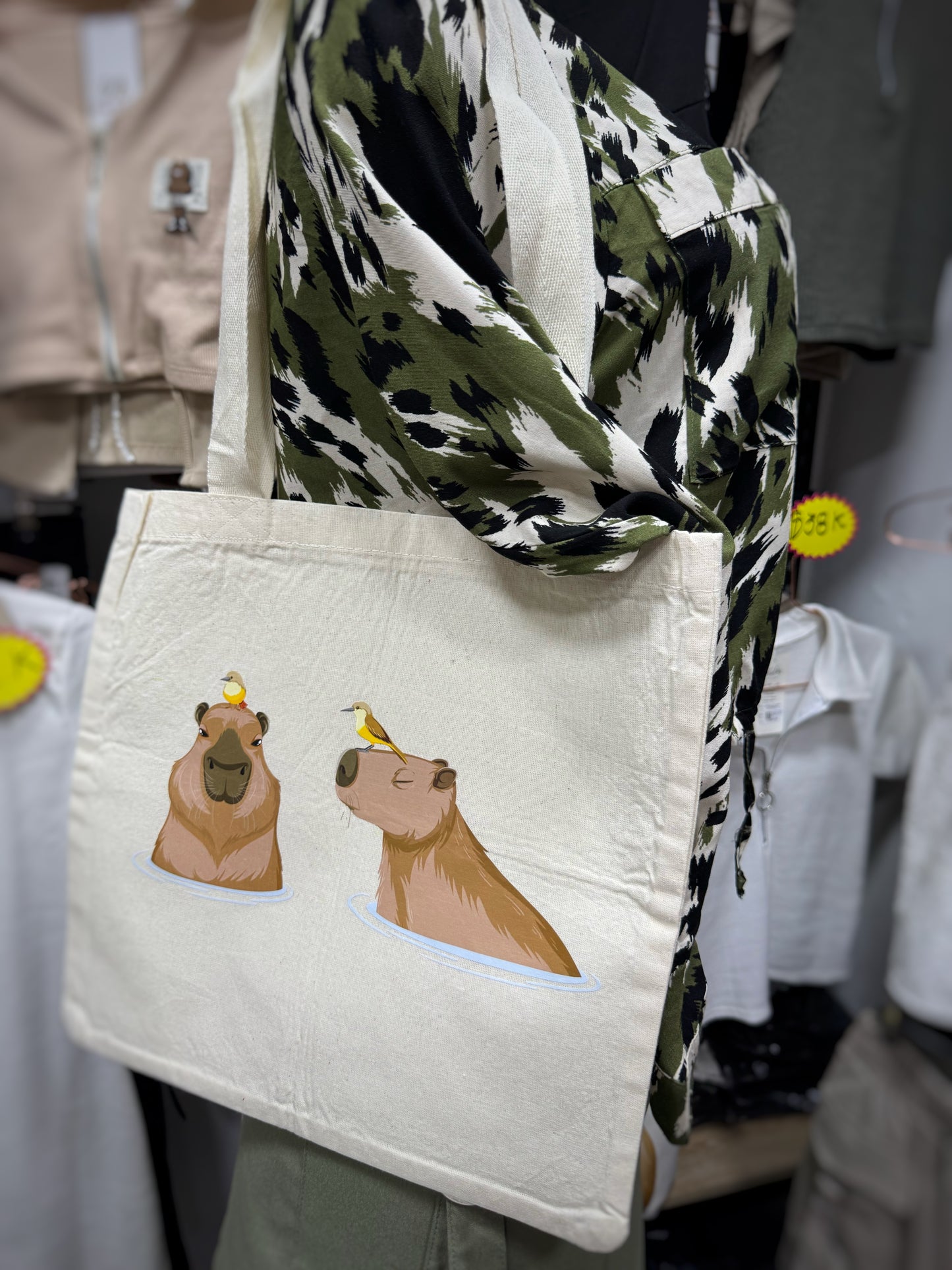 Tote Bag Chiguiro