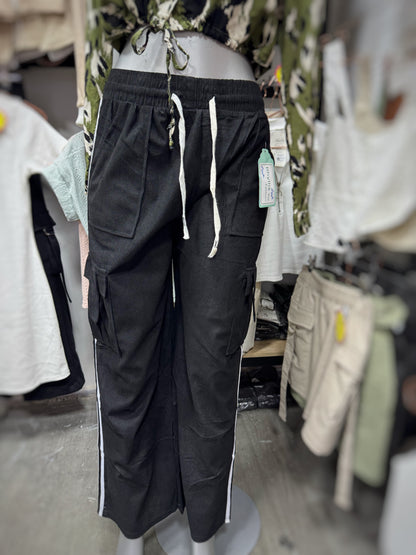 Pantalón Negro lateral Blanco